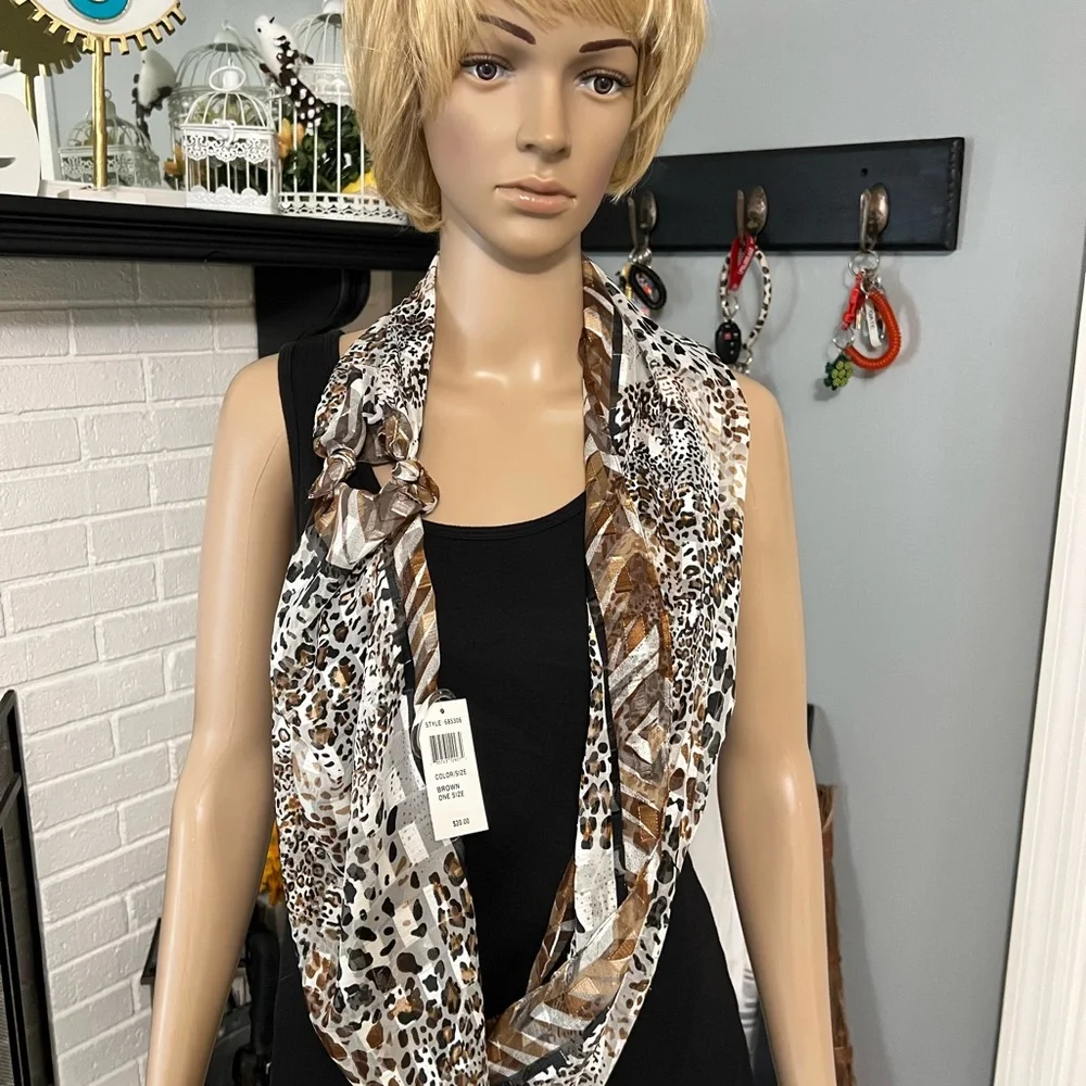 Set of‎ 2 Scarfs NWT.